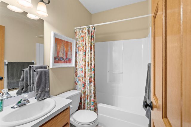 2373 Quail Creek Parkway NE, Blaine, MN 55449
