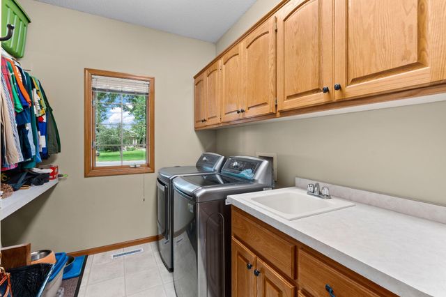 2373 Quail Creek Parkway NE, Blaine, MN 55449