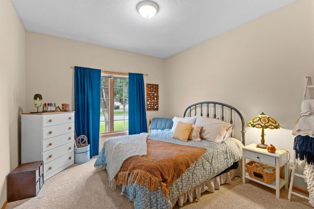 2373 Quail Creek Parkway NE, Blaine, MN 55449