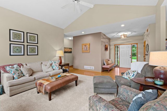 2373 Quail Creek Parkway NE, Blaine, MN 55449