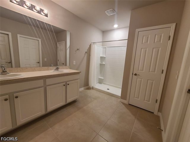3153 Cozumel CT, Cape Coral, FL 33909