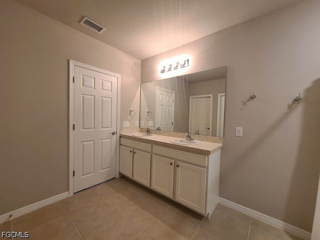 3153 Cozumel CT, Cape Coral, FL 33909