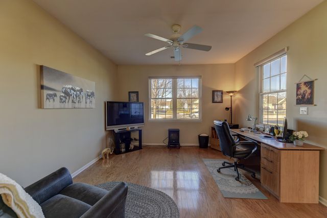 1247 Auburn Meadow Lane, Schererville, IN 46375