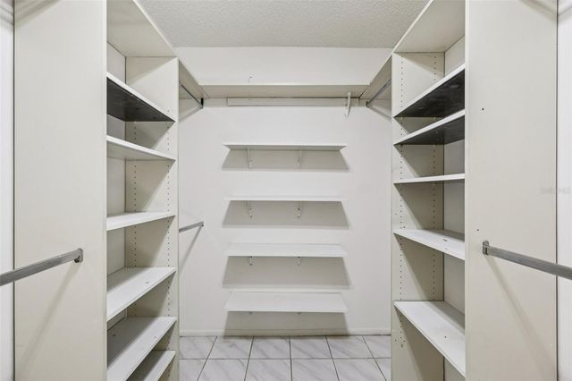 9913 CHESHAM DRIVE, Orlando, FL 32817