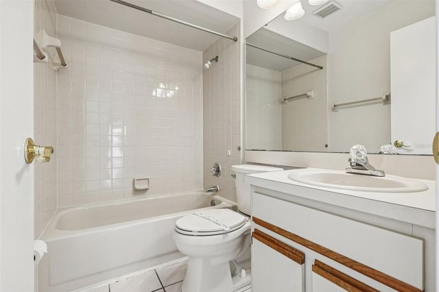 9913 CHESHAM DRIVE, Orlando, FL 32817