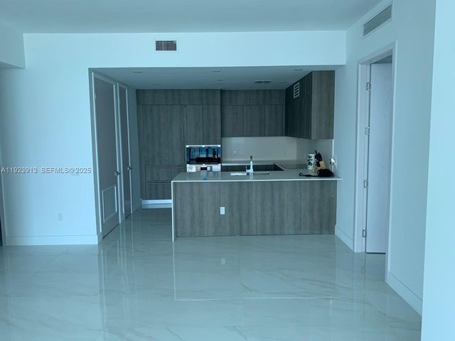 17550 Collins Ave 1204, Sunny Isles Beach, FL 33160