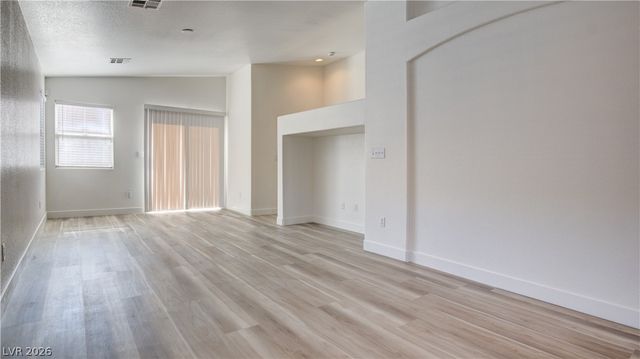 5433 Magic Mango Street, North Las Vegas, NV 89031