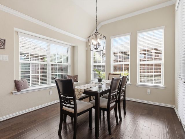 800 River Oak Avenue, Euless, TX 76039