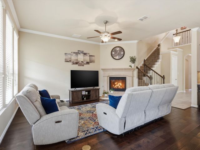 800 River Oak Avenue, Euless, TX 76039