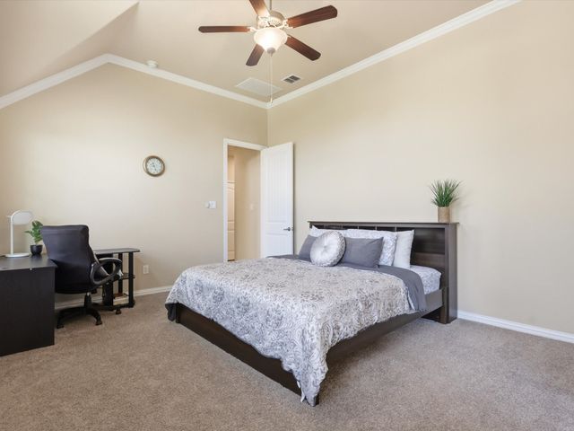 800 River Oak Avenue, Euless, TX 76039