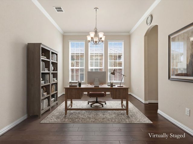 800 River Oak Avenue, Euless, TX 76039