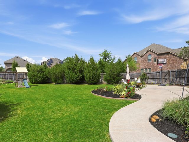 800 River Oak Avenue, Euless, TX 76039