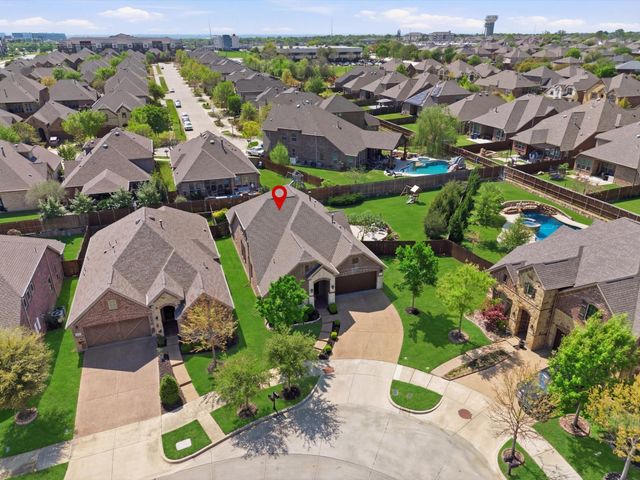800 River Oak Avenue, Euless, TX 76039