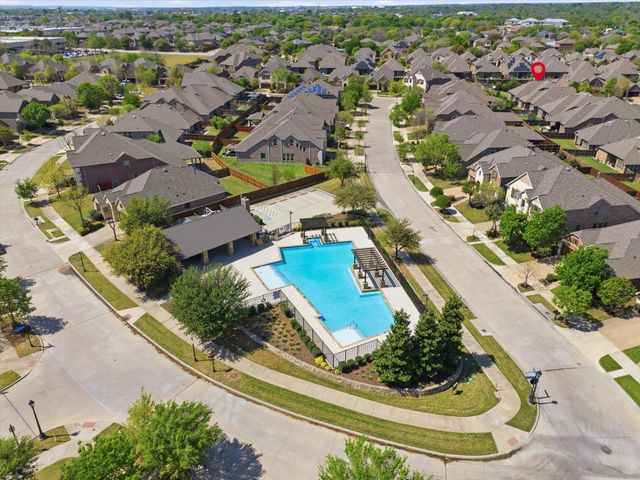 800 River Oak Avenue, Euless, TX 76039