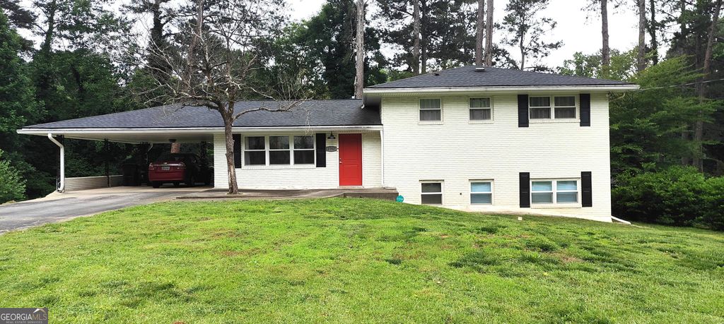 2752 Arrowood Drive UPSTAIRS, East Point, GA 30344