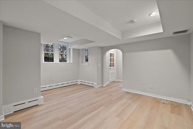 1752 17TH ST NW, Washington, DC 20009