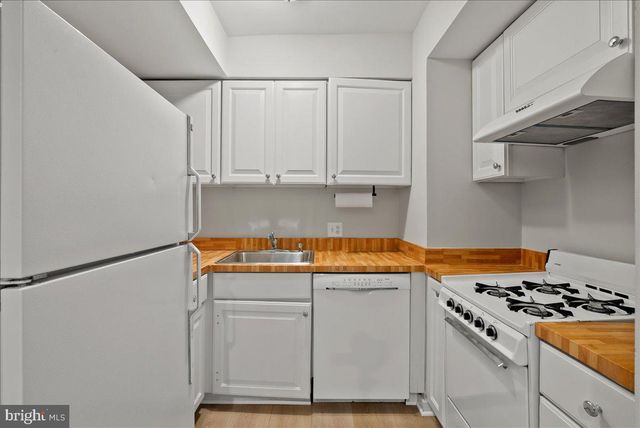 1752 17TH ST NW, Washington, DC 20009