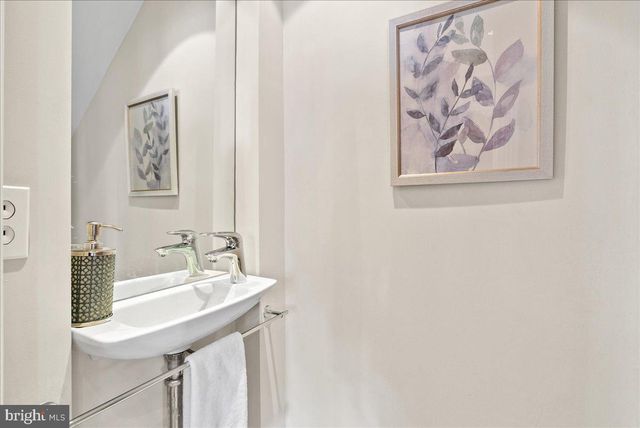 1752 17TH ST NW, Washington, DC 20009