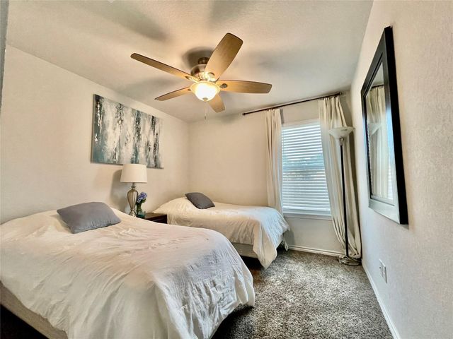 1916 Thorndyke Lane, Bryan, TX 77807