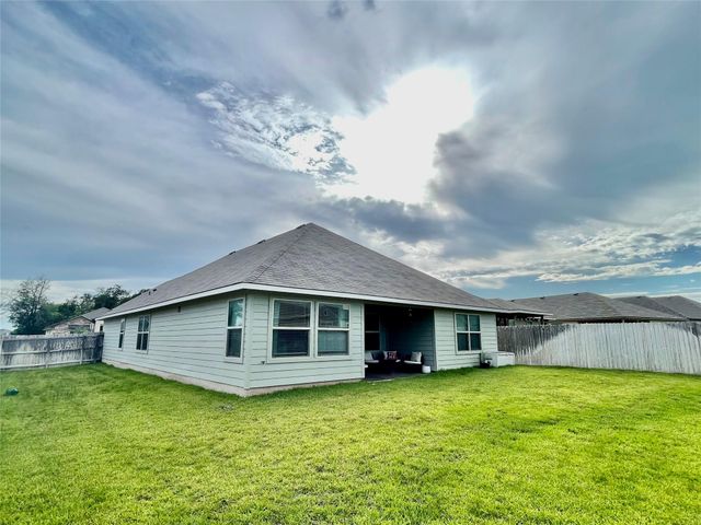 1916 Thorndyke Lane, Bryan, TX 77807
