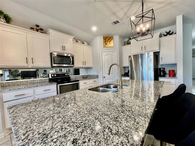1916 Thorndyke Lane, Bryan, TX 77807