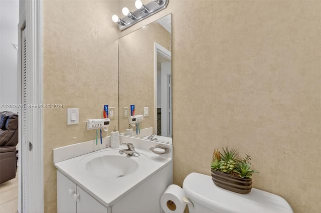 2600 SE 12th Pl 203, Homestead, FL 33035