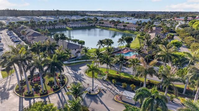 2600 SE 12th Pl 203, Homestead, FL 33035