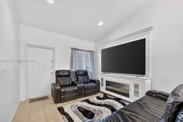 2600 SE 12th Pl 203, Homestead, FL 33035