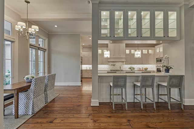 22 E Shore Drive, The Woodlands, TX 77380