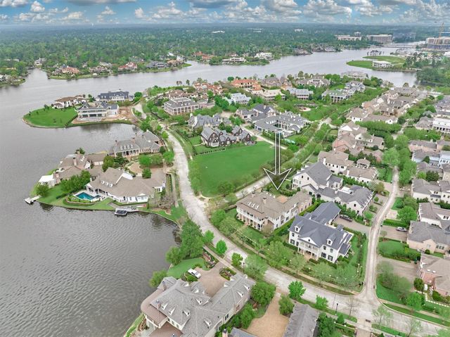 22 E Shore Drive, The Woodlands, TX 77380