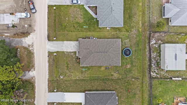 8336 100th Avenue, Vero Beach, FL 32967