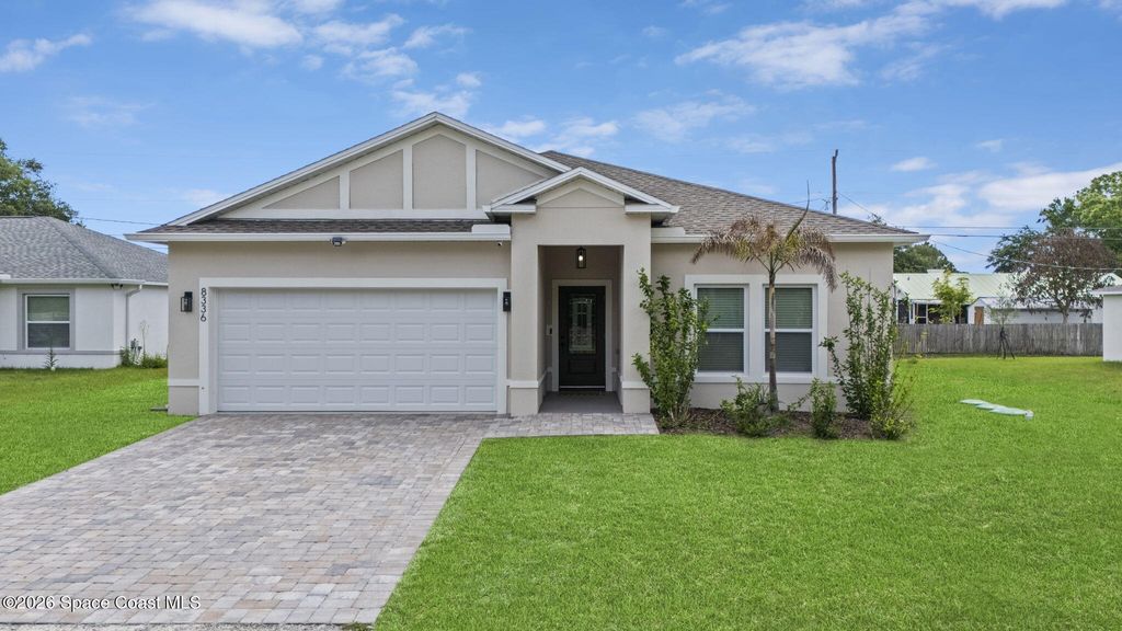 8336 100th Avenue, Vero Beach, FL 32967