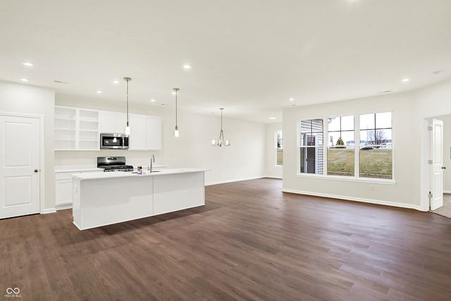 1609 Clover Crossing Drive, Greenfield, IN 46140