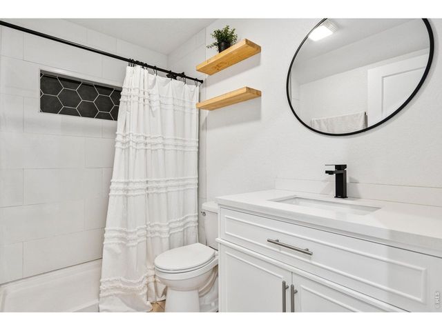 1649 Northcroft Dr, Windsor, CO 80550