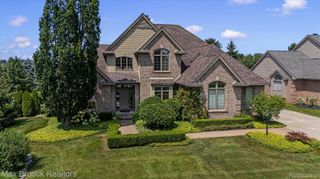54878 Grenelefe Circle E, Lyon Charter Township, MI 48178