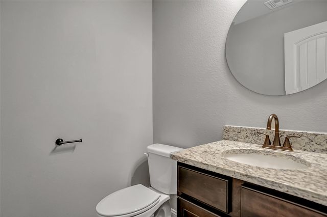 2735 W Washington Street, Denison, TX 75020