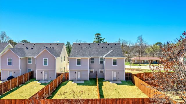 2735 W Washington Street, Denison, TX 75020