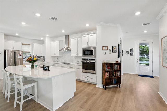 798 46TH AVENUE N, St Petersburg, FL 33703