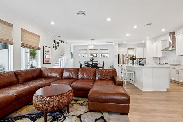 798 46TH AVENUE N, St Petersburg, FL 33703