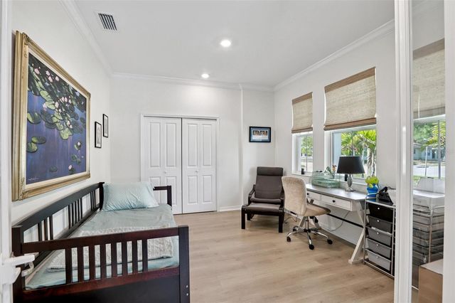 798 46TH AVENUE N, St Petersburg, FL 33703