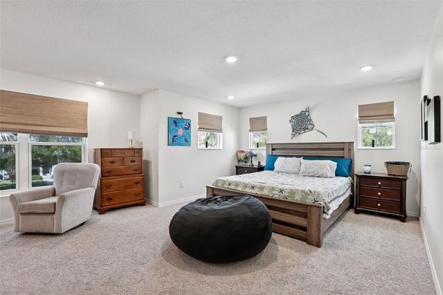 798 46TH AVENUE N, St Petersburg, FL 33703