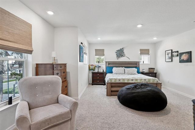 798 46TH AVENUE N, St Petersburg, FL 33703