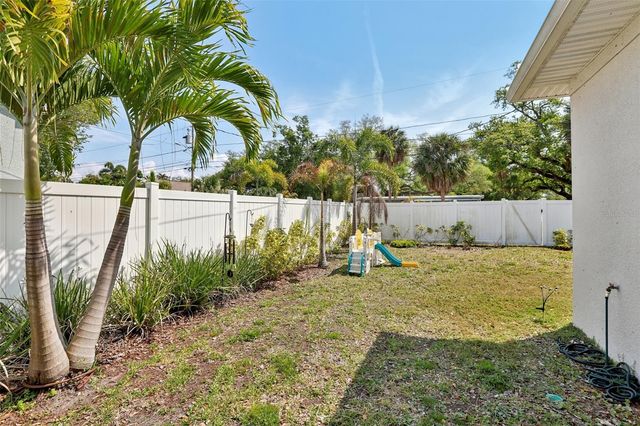 798 46TH AVENUE N, St Petersburg, FL 33703