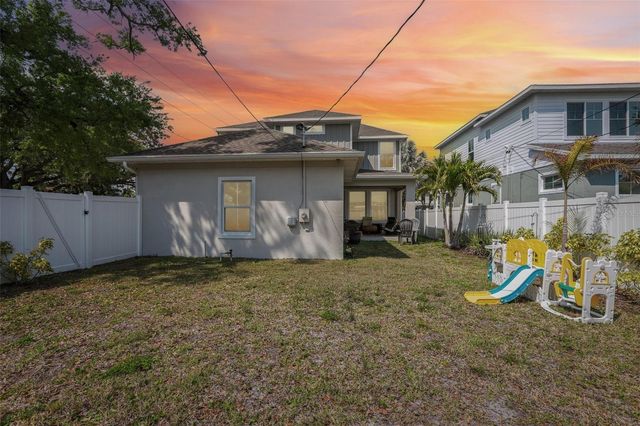 798 46TH AVENUE N, St Petersburg, FL 33703