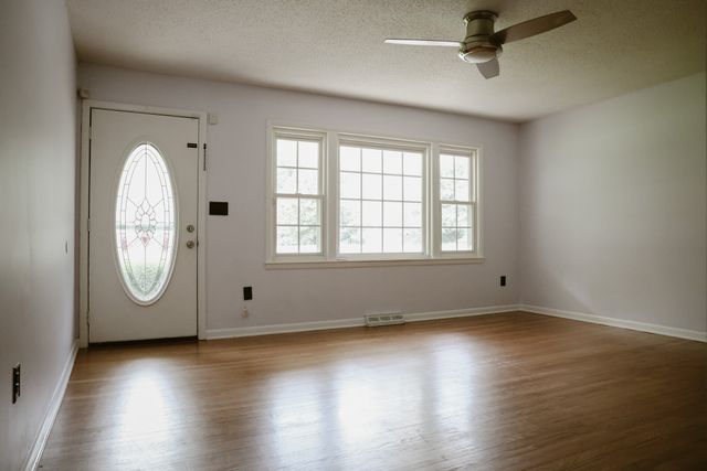 254 Shane Lee Cir, Dover, TN 37058