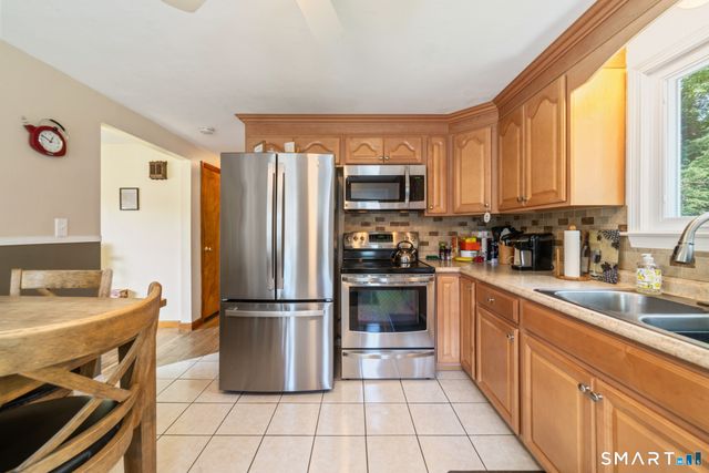 21 Windham Road, Bristol, CT 06010