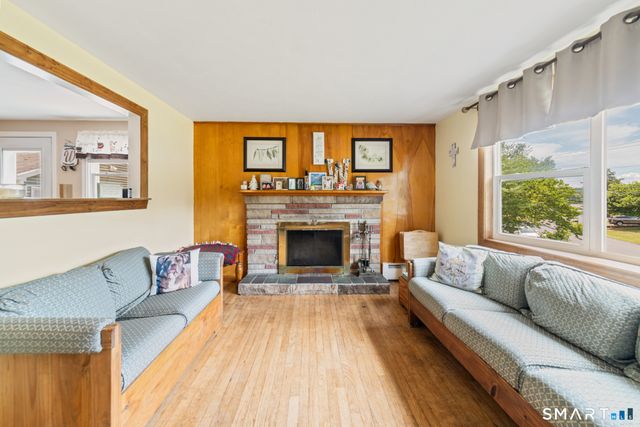 21 Windham Road, Bristol, CT 06010