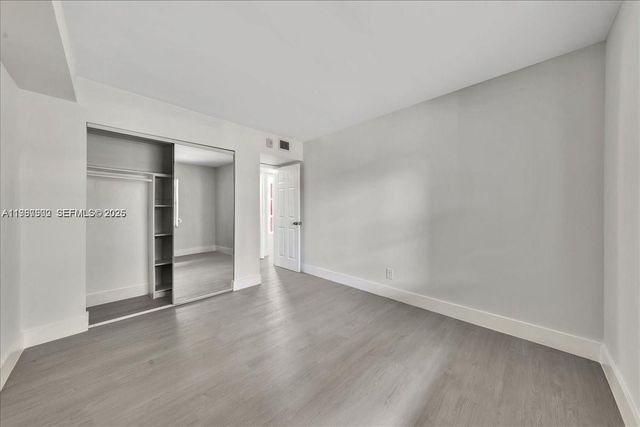 1750 W 46th St 433, Hialeah, FL 33012