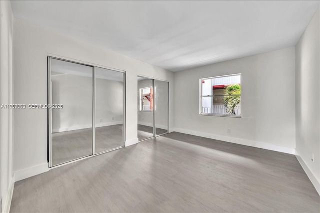 1750 W 46th St 433, Hialeah, FL 33012