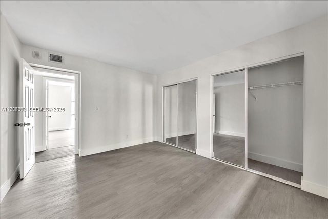 1750 W 46th St 433, Hialeah, FL 33012